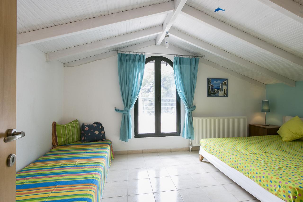 Blue Crab, Beachfront House In Kalandra #Feelslikehome Hanioti Exterior foto