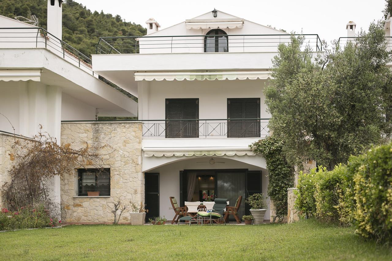 Blue Crab, Beachfront House In Kalandra #Feelslikehome Hanioti Exterior foto